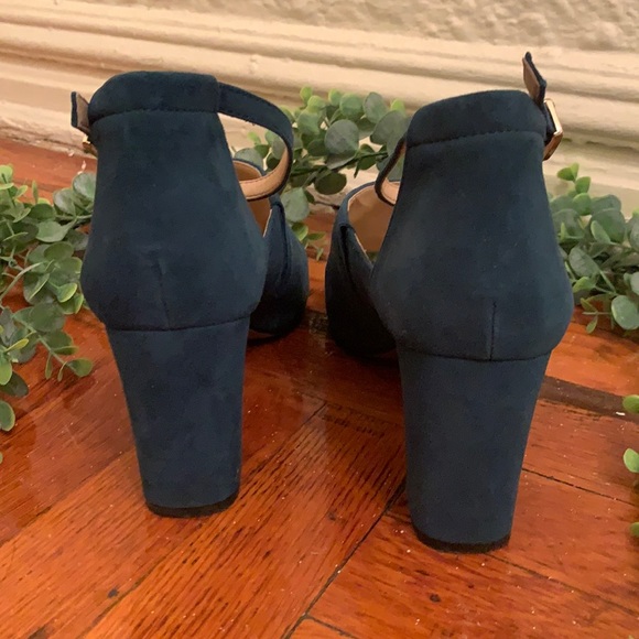 Franco Sarto Blue “Gayle” Heels - Picture 6 of 8